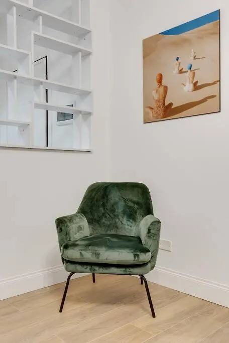 Easylife - Cozy & Comfy Apt In Design District ميلان